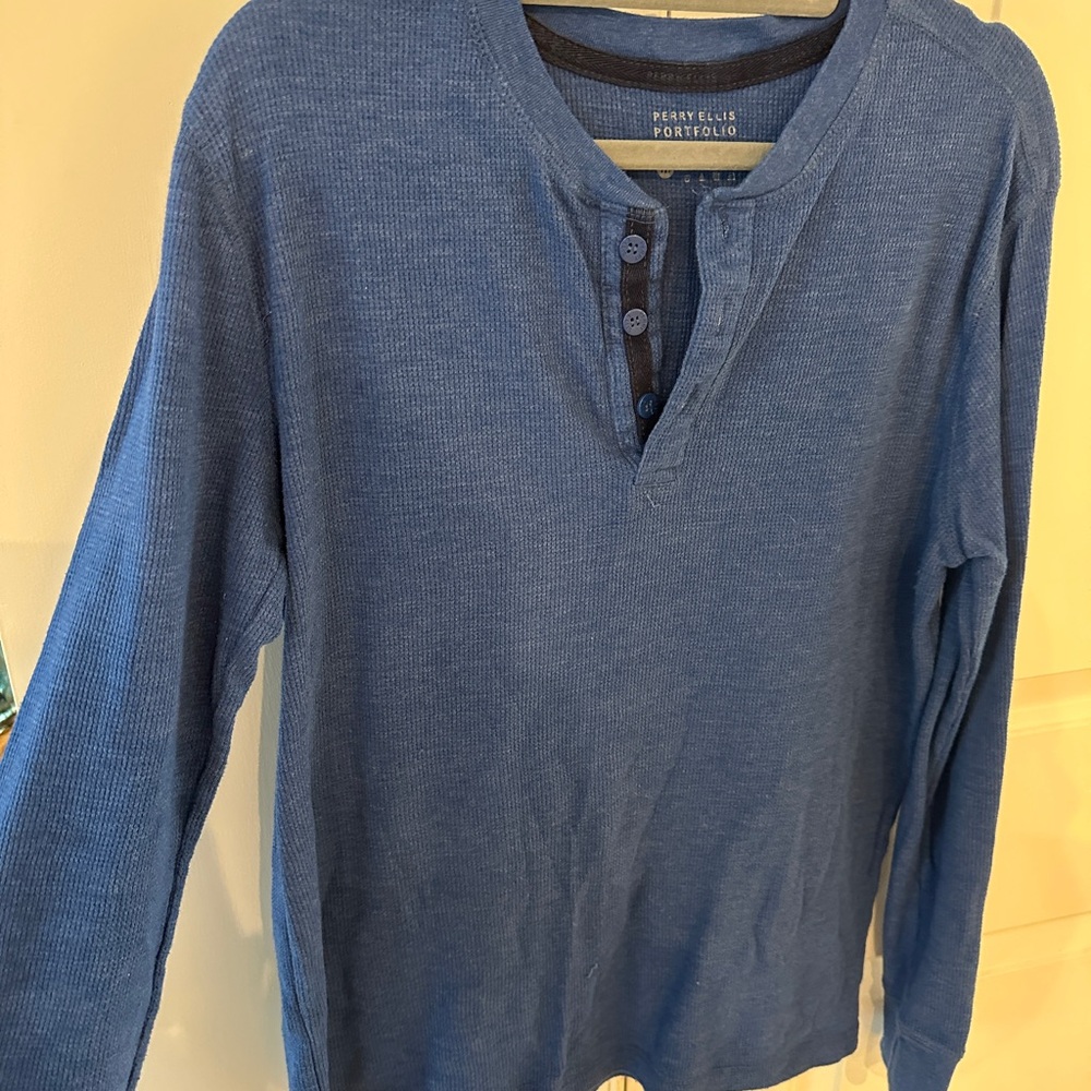 Perry Ellis Men's Blue Henley M Shirt